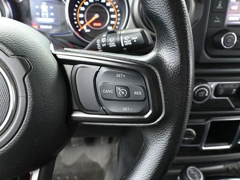 Used 2020 Jeep Wrangler Sport image 26