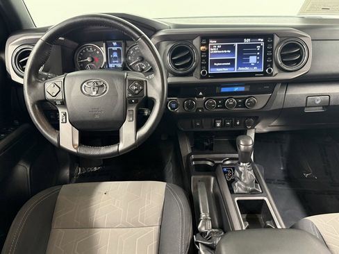 Certified 2023 Toyota Tacoma TRD Off-Road image 33