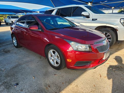 Used 2014 Chevrolet Cruze LT FWD image 1
