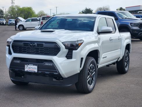 New 2026 Toyota Tacoma TRD Sport AWD/4WD image 2