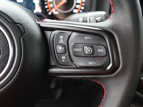 Used 2024 Jeep Wrangler Unlimited Rubicon AWD/4WD image 30