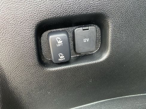 Certified 2024 Ford Edge Titanium image 19