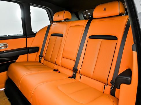 Used 2023 Rolls-Royce Cullinan AWD/4WD image 27