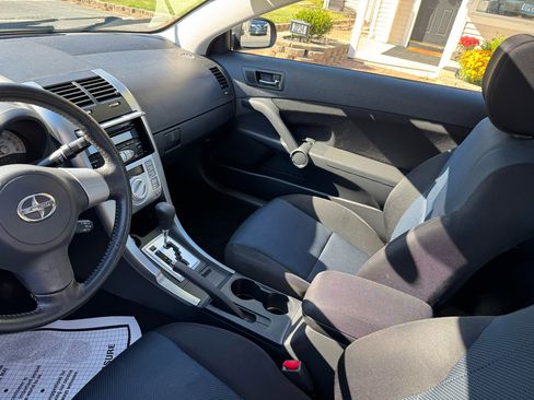 Used 2007 Scion tC image 4
