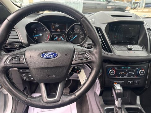 Used 2018 Ford Escape SE w/ SE Sport Appearance Package AWD/4WD image 15