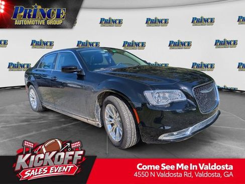 Used 2021 Chrysler 300 Touring w/ Driver Convenience Group RWD image 1