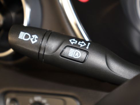 Used 2025 Chevrolet Blazer LT image 23