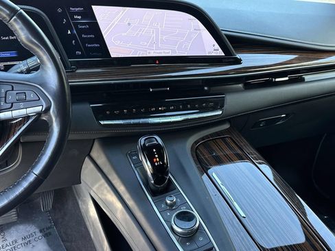 Used 2023 Cadillac Escalade Premium Luxury w/ Performance Package AWD/4WD image 9