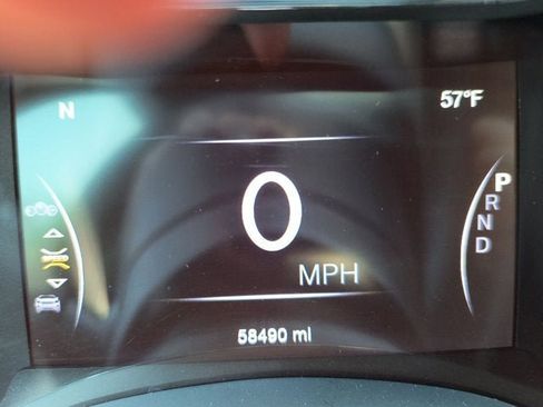Used 2018 Jeep Grand Cherokee Altitude AWD/4WD image 12
