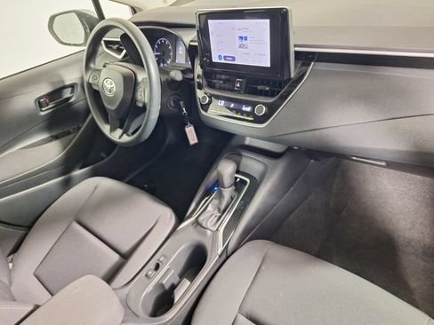 Used 2025 Toyota Corolla LE FWD image 24