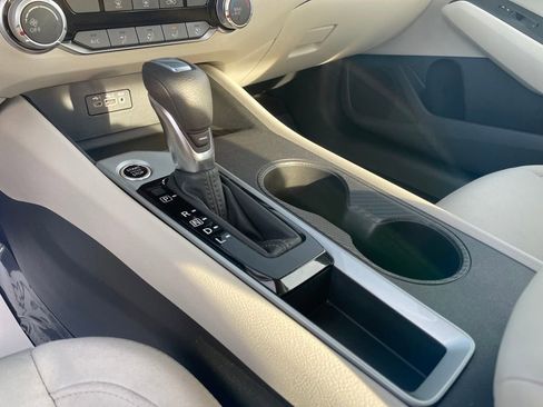 Used 2025 Nissan Altima 2.5 SV image 20