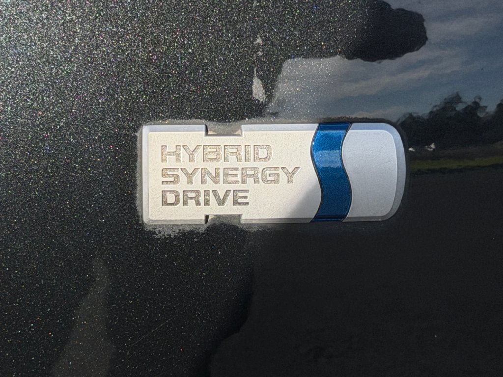 Used 2016 Toyota Prius C Persona Series FWD image 32