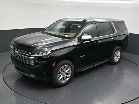 Used 2023 Chevrolet Tahoe Premier w/ Advanced Technology Package RWD image 16