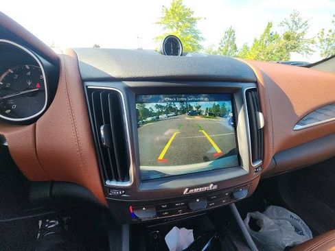 Used 2017 Maserati Levante AWD/4WD image 29