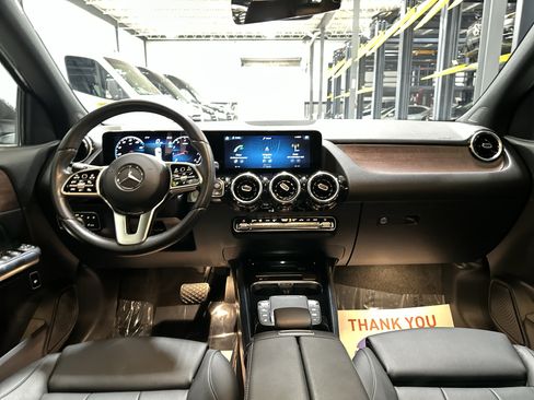 Certified 2023 Mercedes-Benz GLA 250 4MATIC image 40