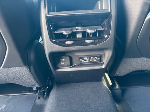 New 2026 Jeep Grand Cherokee Laredo X AWD/4WD image 31