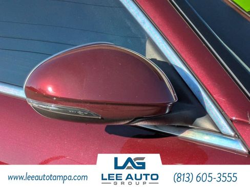 Used 2017 Alfa Romeo Giulia AWD image 11