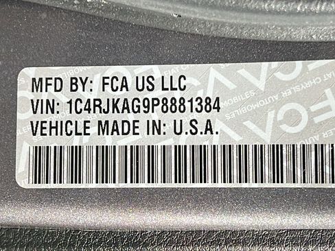 Certified 2023 Jeep Grand Cherokee L Altitude image 30