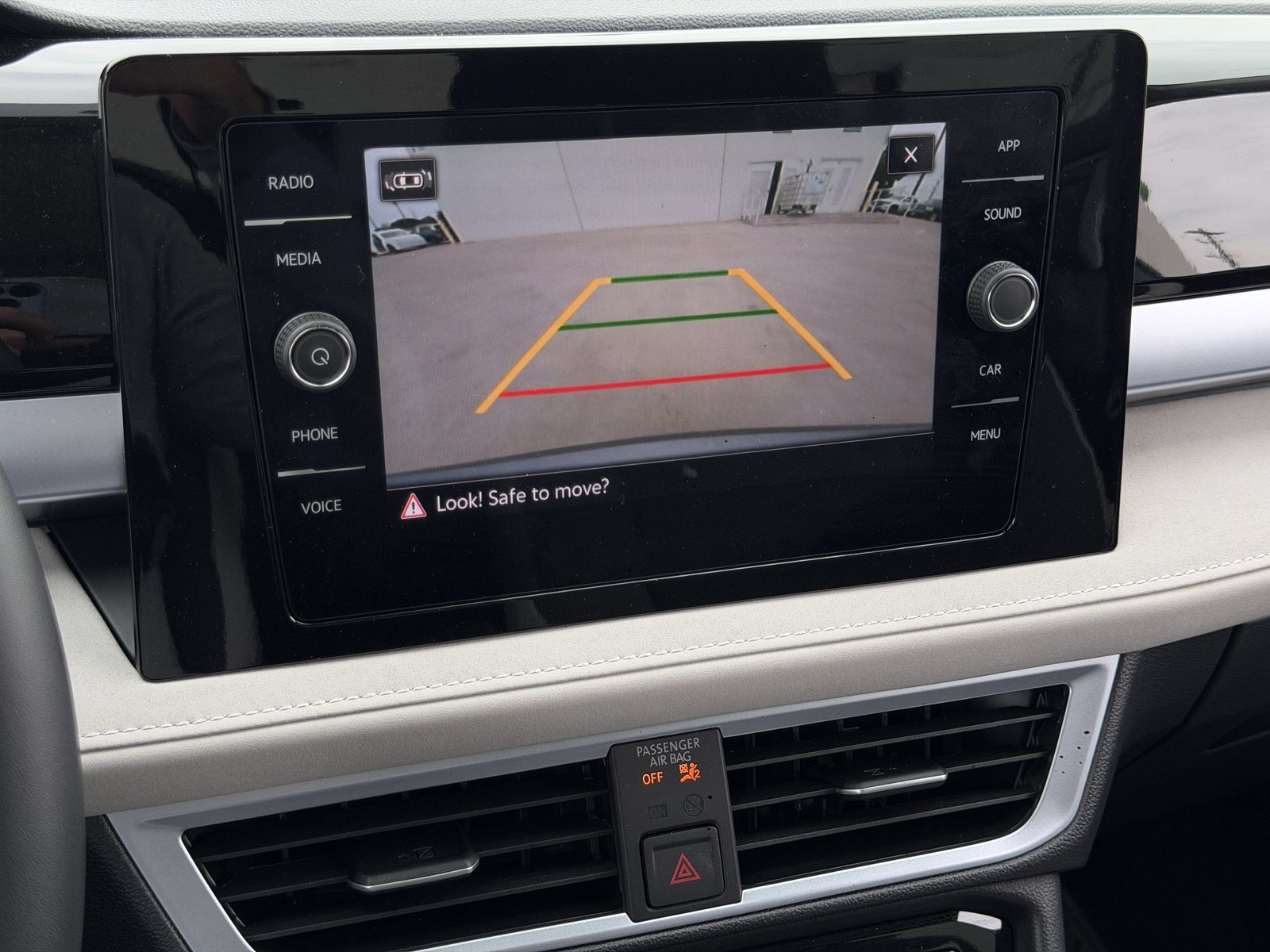 New 2026 Volkswagen Taos SE FWD image 19