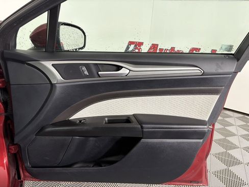 Used 2019 Ford Fusion SE w/ Equipment Group 151A image 31