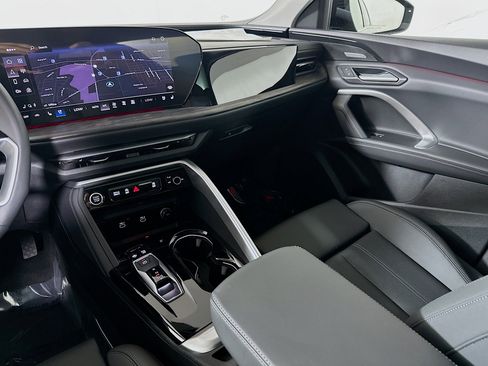 New 2025 Audi Q5 Premium Plus image 23