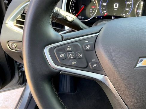 Used 2023 Chevrolet Malibu LT FWD image 18