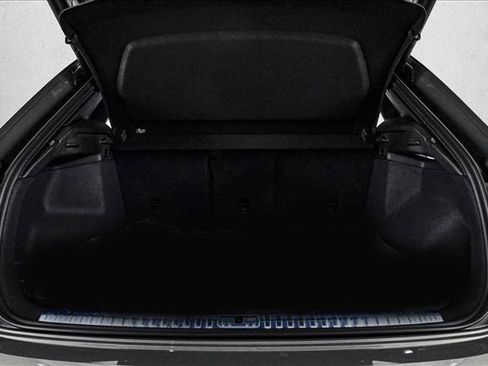 New 2025 Audi Q3 2.0T Premium image 6