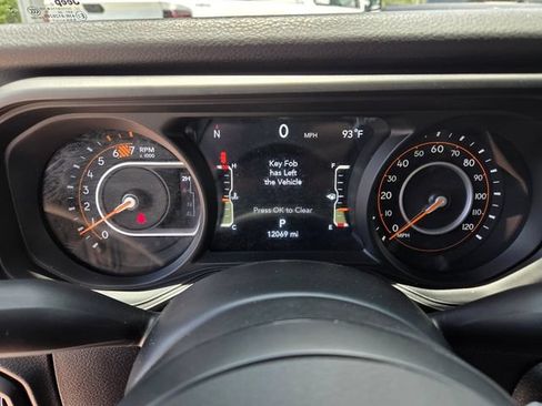 Used 2025 Jeep Wrangler Unlimited Sport AWD/4WD image 30