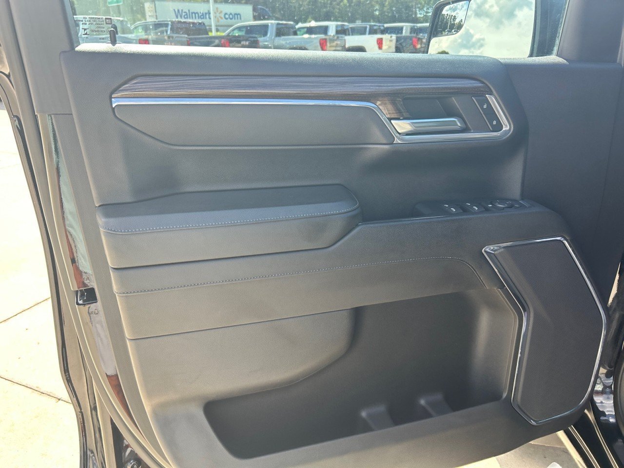 Used 2023 Chevrolet Silverado 1500 LT Trail Boss AWD/4WD image 10