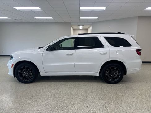 Used 2024 Dodge Durango SXT w/ SXT Blacktop Group image 7