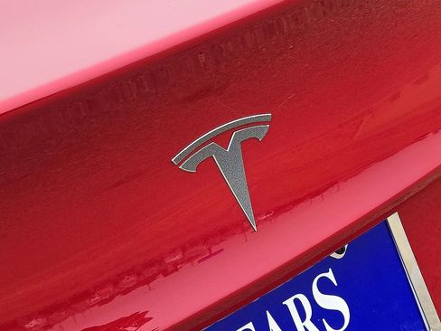 Used 2018 Tesla Model 3 Long Range image 11