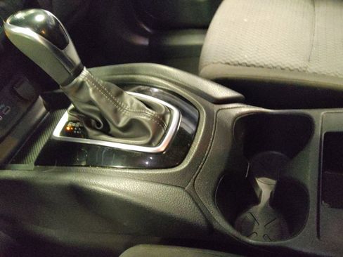 Used 2020 Nissan Rogue Sport S FWD image 26