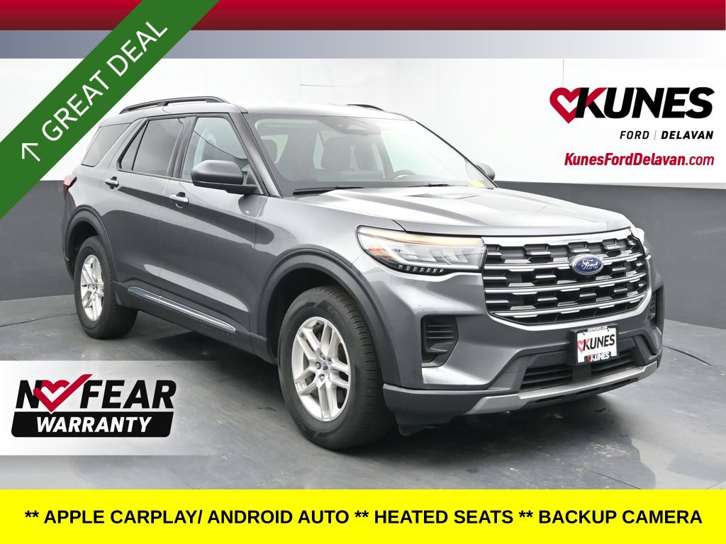 Used 2025 Ford Explorer Active AWD/4WD image 1