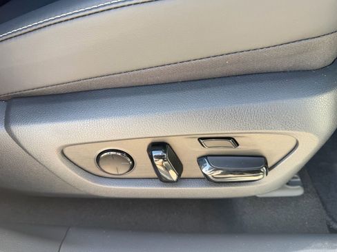 New 2026 Lexus RX 450h AWD image 15