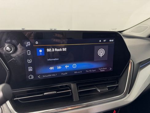 Used 2025 Chevrolet Trax LT image 17