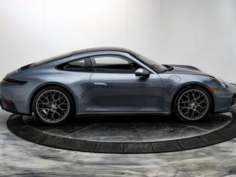 Used 2025 Porsche 911 Carrera image 23