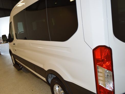 Used 2025 Ford Transit 350 XL RWD image 5