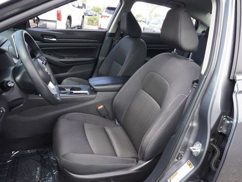 Certified 2025 Nissan Altima 2.5 SV FWD image 13