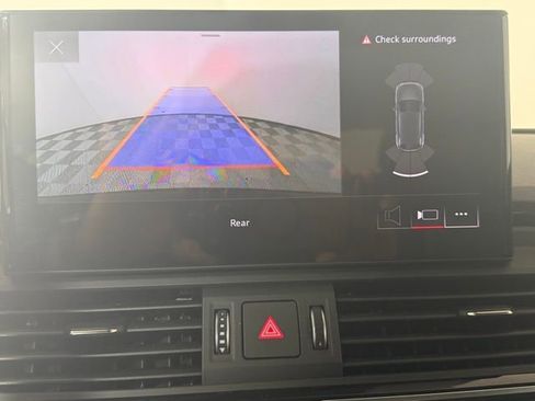 Used 2023 Audi Q5 2.0T Premium w/ Convenience Package image 16