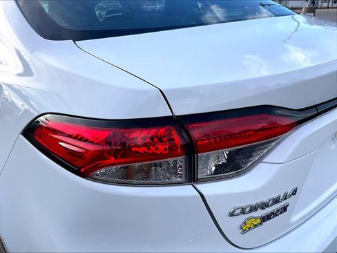 Used 2023 Toyota Corolla LE image 33