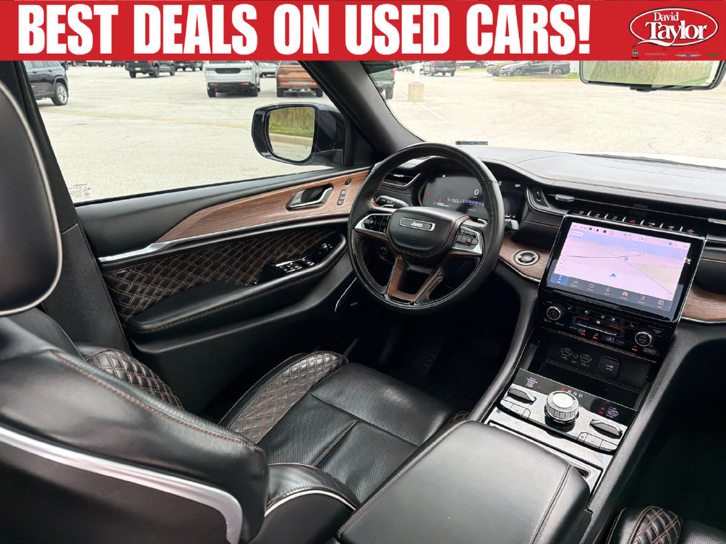 Used 2024 Jeep Grand Cherokee L Summit w/ Advanced Protech Group IV AWD/4WD image 37