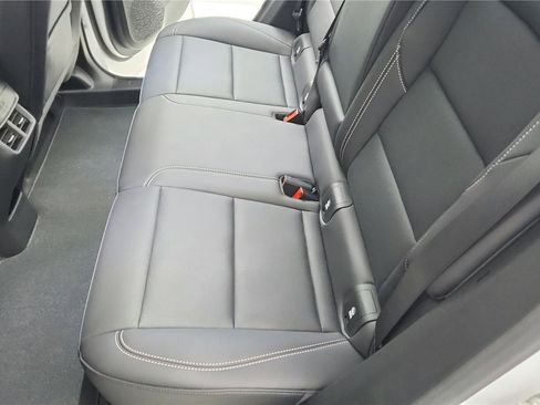 Used 2025 GMC Terrain Elevation w/ Elevation Premium Package image 32