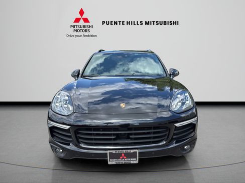 Used 2017 Porsche Cayenne S AWD/4WD image 2
