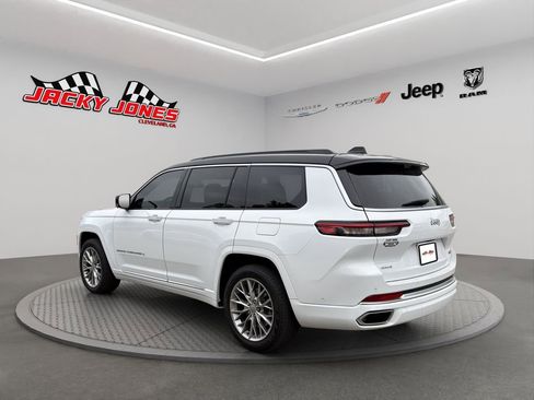 Used 2024 Jeep Grand Cherokee L Summit w/ Advanced Protech Group IV AWD/4WD image 7