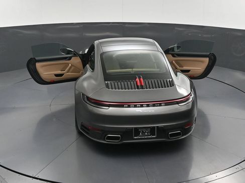 Certified 2022 Porsche 911 Carrera RWD image 31
