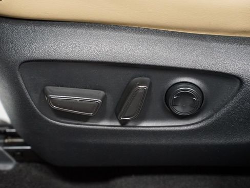 Certified 2022 Toyota RAV4 XLE Premium FWD image 32