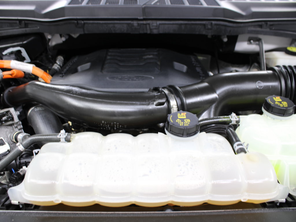 Used 2023 Ford F150 4x4 SuperCrew Hybrid image 39