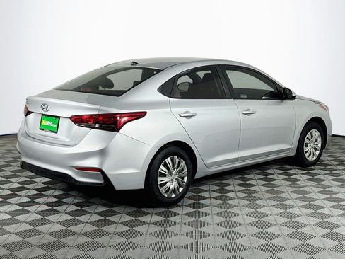 Used 2019 Hyundai Accent SE FWD image 8