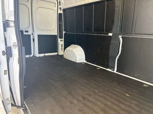 Used 2025 RAM ProMaster 2500 w/ Convenience Group FWD image 26