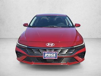 Used 2025 Hyundai Elantra SEL video 2